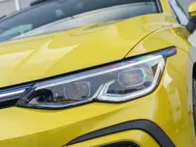 Volkswagen Golf thumbnail 10