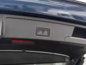 Volkswagen Touareg thumbnail 19