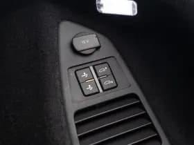 Volkswagen Touareg thumbnail 20