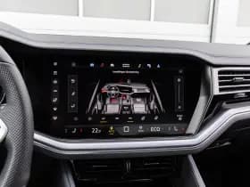 Volkswagen Touareg thumbnail 42