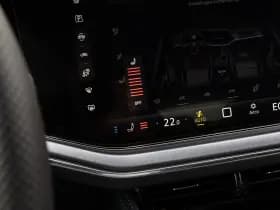 Volkswagen Touareg thumbnail 44