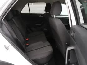 Volkswagen T-Roc thumbnail 16