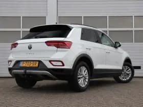 Volkswagen T-Roc thumbnail 3