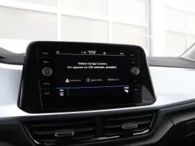 Volkswagen T-Roc thumbnail 24