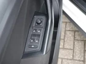 Volkswagen T-Roc thumbnail 31