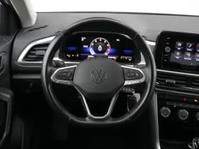 Volkswagen T-Roc thumbnail 33