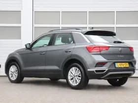 Volkswagen T-Roc thumbnail 12