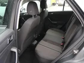 Volkswagen T-Roc thumbnail 17