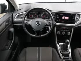 Volkswagen T-Roc thumbnail 18