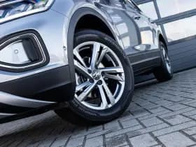 Volkswagen T-Roc thumbnail 23
