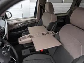 Volkswagen Multivan thumbnail 15