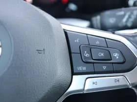 Volkswagen Golf thumbnail 21