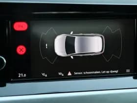 Volkswagen Golf thumbnail 24