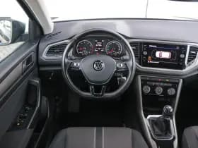 Volkswagen T-Roc thumbnail 18