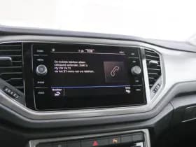 Volkswagen T-Roc thumbnail 23