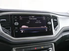 Volkswagen T-Roc thumbnail 31