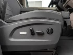 Volkswagen Multivan thumbnail 21