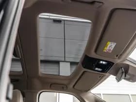 Volkswagen Multivan thumbnail 22