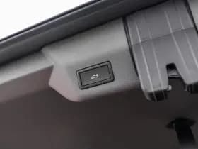 Volkswagen Multivan thumbnail 27