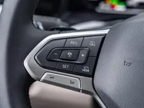 Volkswagen Multivan thumbnail 30
