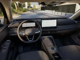 Volkswagen T-Roc thumbnail 5
