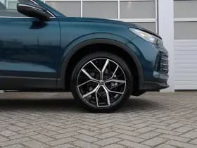Volkswagen Tiguan thumbnail 16