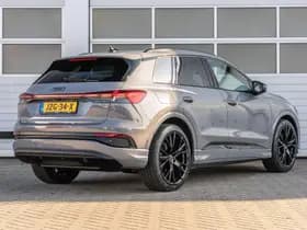 Audi Q4 e-tron thumbnail 2