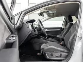 Volkswagen Golf thumbnail 21