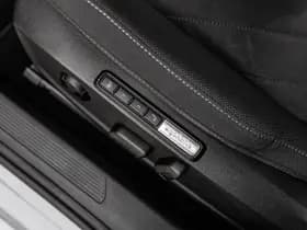 Volkswagen Golf thumbnail 23