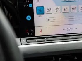 Volkswagen Golf thumbnail 30