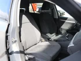 Volkswagen Golf thumbnail 14