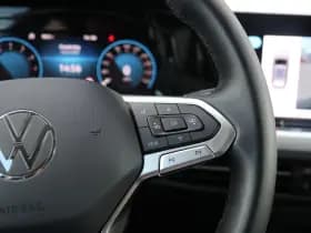 Volkswagen Golf thumbnail 21