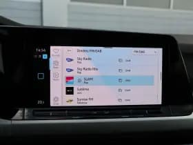 Volkswagen Golf thumbnail 32