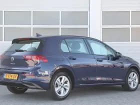 Volkswagen Golf thumbnail 2