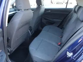 Volkswagen Golf thumbnail 18