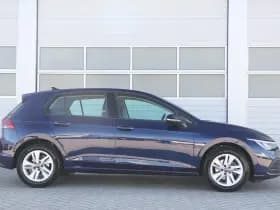 Volkswagen Golf thumbnail 3