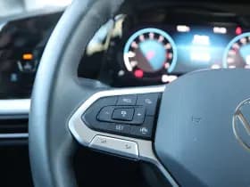 Volkswagen Golf thumbnail 21