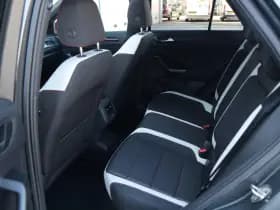 Volkswagen T-Roc thumbnail 21
