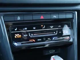 Volkswagen T-Roc thumbnail 31