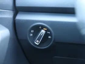 Volkswagen T-Roc thumbnail 36