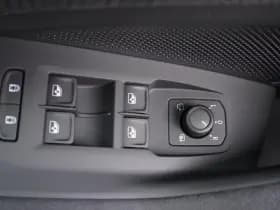 Škoda Superb thumbnail 23