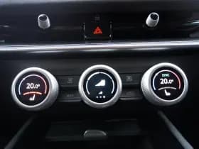 Škoda Superb thumbnail 32