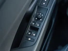 Volkswagen T-Roc thumbnail 29