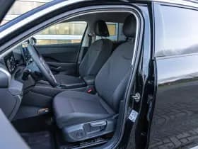 Volkswagen T-Roc thumbnail 4