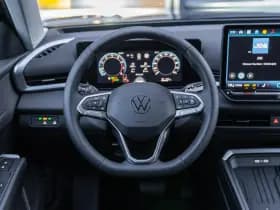 Volkswagen T-Roc thumbnail 31