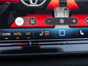 Volkswagen T-Roc thumbnail 38