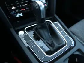 Volkswagen Passat thumbnail 27