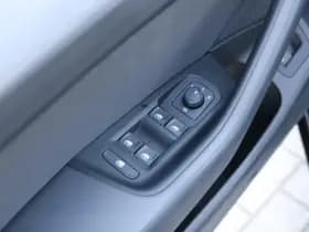 Volkswagen Passat thumbnail 28