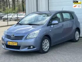 Toyota Verso thumbnail 1