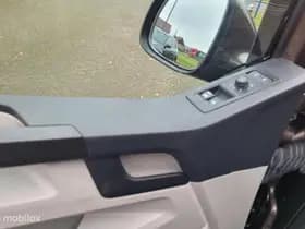 Volkswagen Transporter thumbnail 10